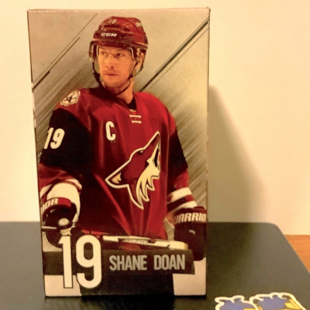 New 🆕 Arizona Coyotes Shane Doan retirement Bobblehead ! Limited Edition !